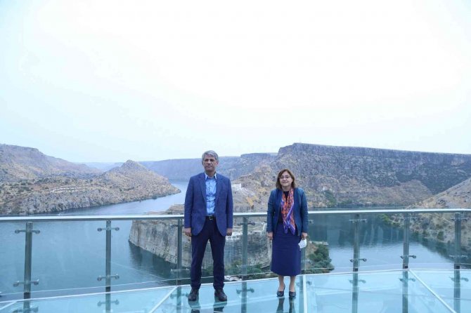 Rumkale Cam Terası Hizmete Açıldı