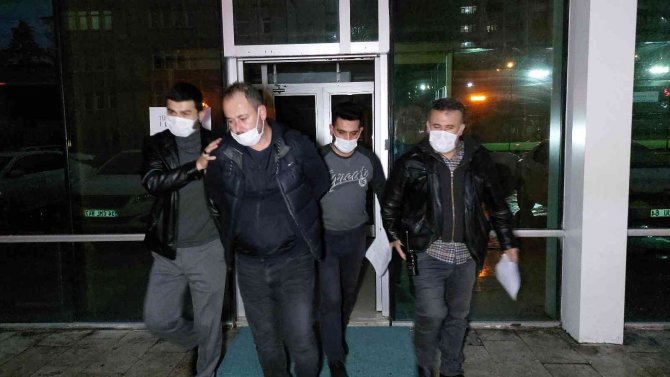 Eski Sevgilisinin Yanındaki Şahsı Öldüren Zanlı Tutuklandı