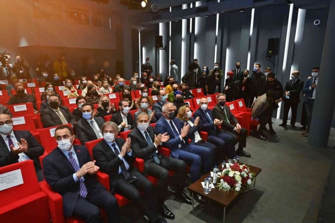 Genç Sanat: 7. Güncel Sanat Proje Yarışması’nın Eserleri Sergilendi