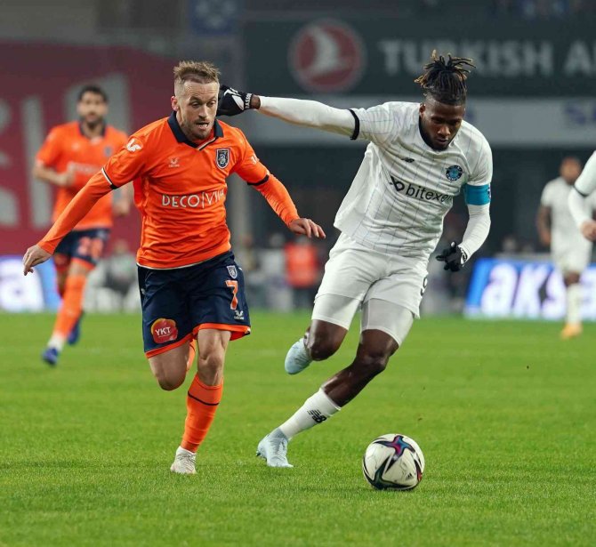 Süper Lig: Başakşehir: 0 - Adana Demirspor: 0 (Maç Devam Ediyor)