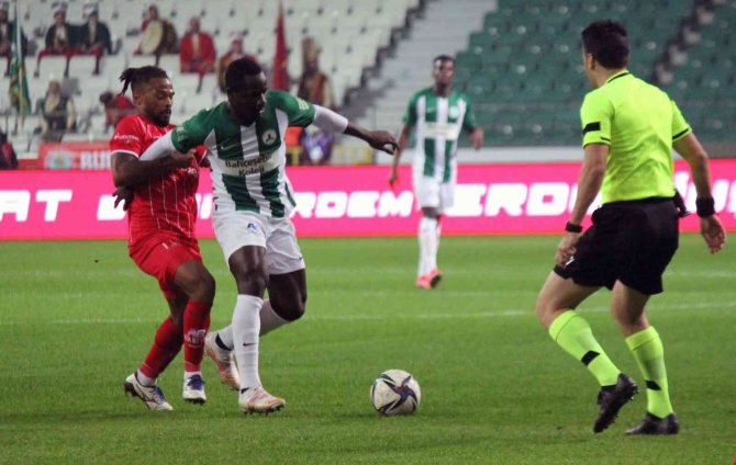 Spor Toto Süper Lig: Gzt Giresunspor: 0 - Fraport Tav Antalyaspor: 1 (İ̇lk Yarı)