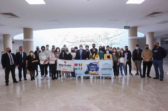 Sandıkçı, Avrupalı Öğrencileri Ağırladı