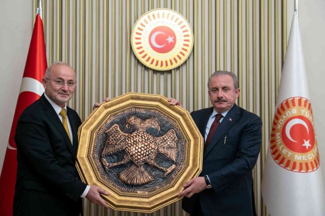 Rektör Ünal, Tbmm Başkanı Şentop’u Samsun’a Davet Etti