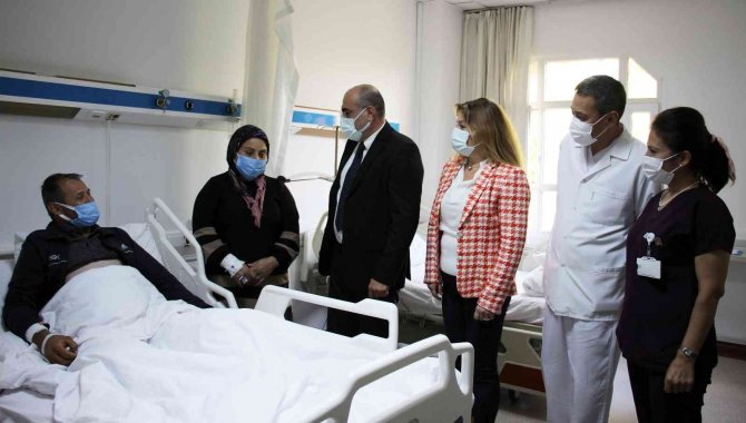 17 Yıllık Eşinin Böbreği İle Hayata Tutundu