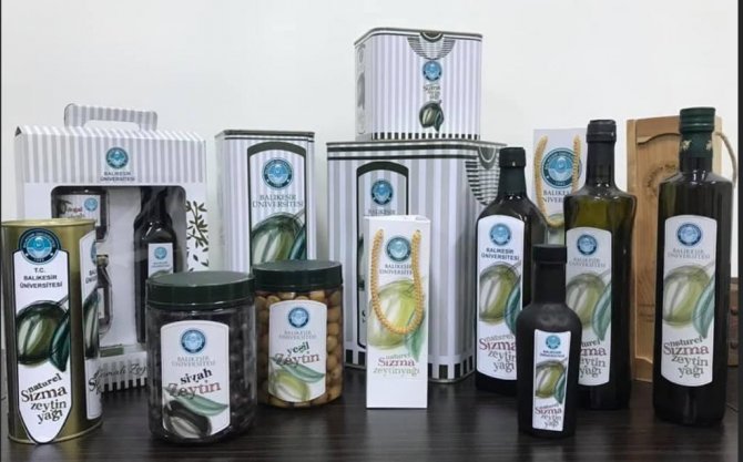 Balıkesir Üniversitesi’nde 2021-2022 Sezonu Zeytinyağı Ve Zeytin Ürünlerinin Üretimine Başlandı