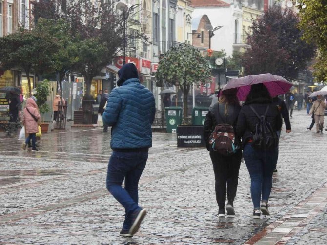 Edirne’de Sağanak Etkili Oldu