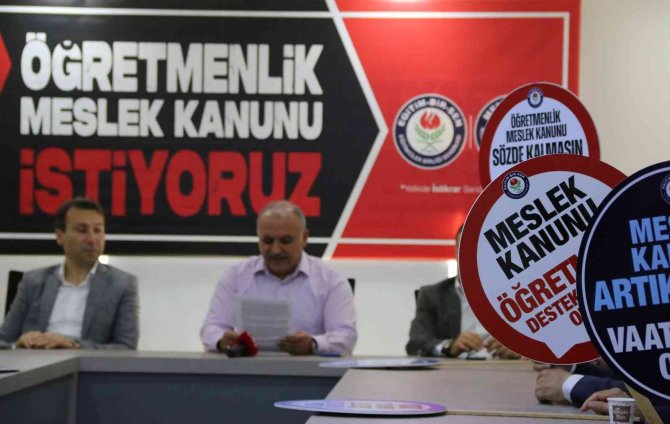 Eğitim Bir Sen Antalya Şube Başkanı Miran: “Öğretmenlik Meslek Kanunu Beklentileri Karşılayacak Şekilde Çıkarılmalıdır”