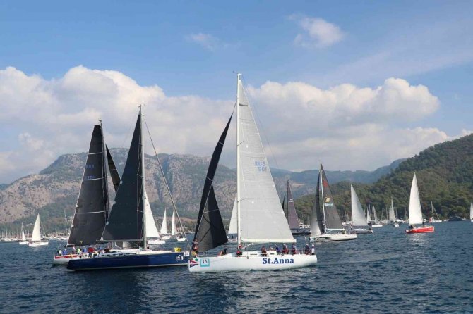 Göcek’te Yelkenli Yatların Mücadelesi Başladı