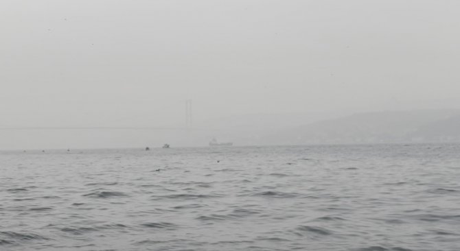 İ̇stanbul Boğazı Sis Nedeniyle Çift Yönlü Transit Gemi Geçişine Kapatıldı