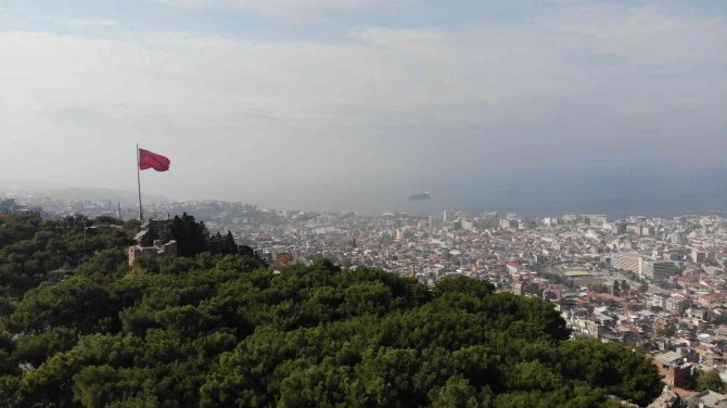 İ̇zmir’de Sis Etkili Oldu