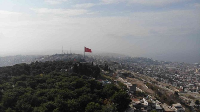 İ̇zmir’de Sis Etkili Oldu