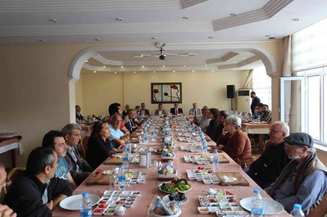 Başkan Tütüncü, Sahaf Esnafı İle Bir Araya Geldi