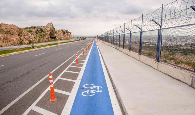 Kepez’e 11 Bin 80 Metrelik Bisiklet Yolu Yapıldı