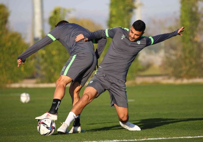 Konyaspor, Göztepe Maçı Hazırlıklarına Başladı