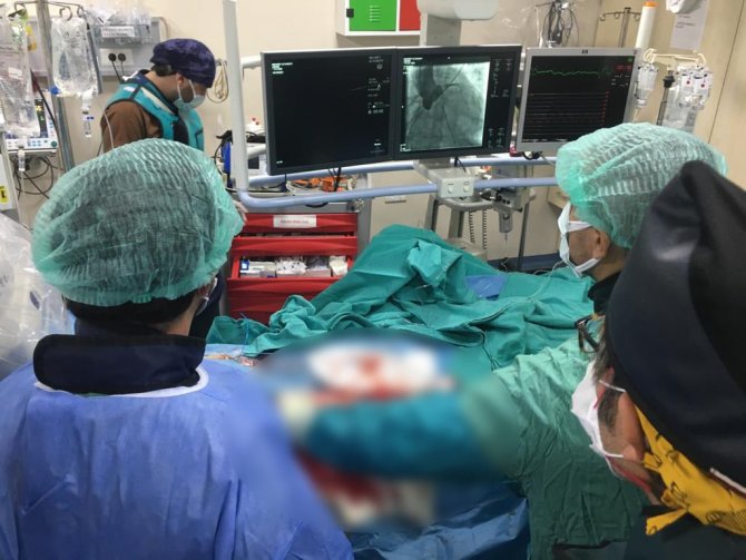 Kütahya’da 88 Yaşındaki Hastanın Aort Kapağı Ameliyatsız Değiştirildi