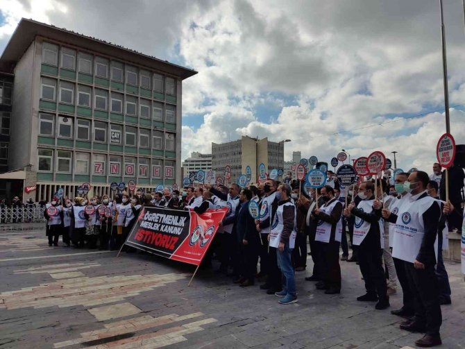 Memur-sen Genel Başkanı Yalçın: “Öğretmenlerimiz İçin En Büyük Müjde, Öğretmenlik Meslek Kanunu’nun Tbmm Gündemine Getirilmesidir”
