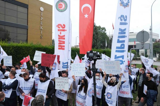 Öz İ̇plik İ̇ş, Sendika Değiştirdikleri İçin İşten Çıkartılan İşçiler İçin Nöbette