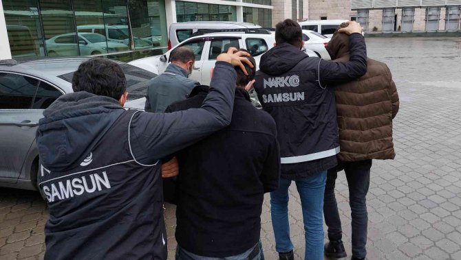 Uyuşturucu Ticaretinden 3 Kişi Adliyeye Sevk Edildi