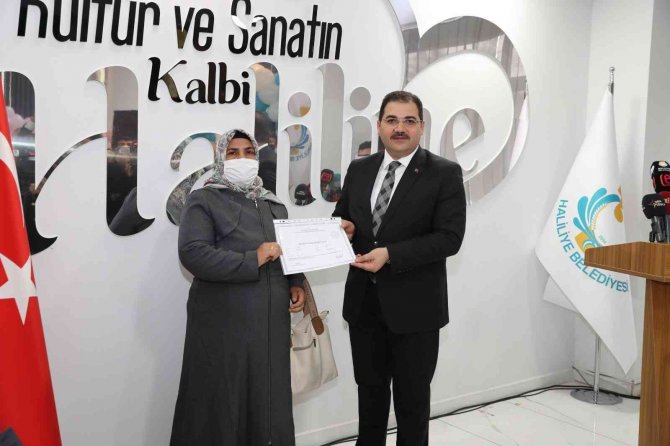 Önce Okuma Yazmayı Öğrendiler Sonra Meslek Sahibi Oldular