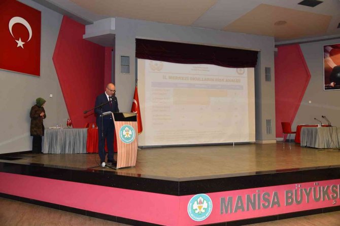 Okullardaki Güvenlik Tedbirleri Görüşüldü