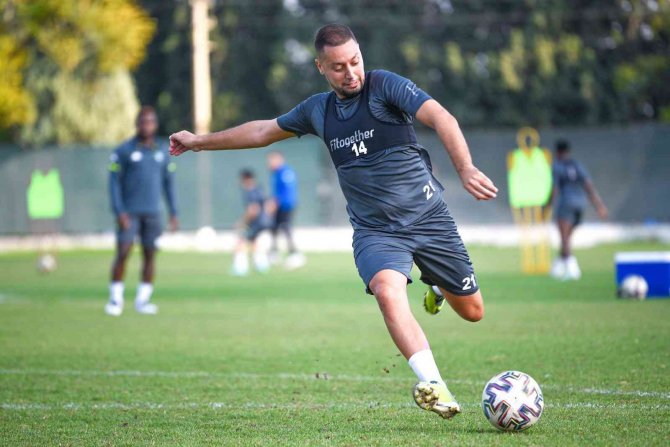 Denizlispor, Tuzlaspor Maçının Hazırlıklarını Sürdürdü