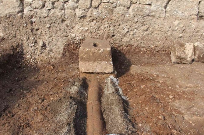 Perre’de Bin 600 Yıllık Yeraltı Su Sistemi Bulundu