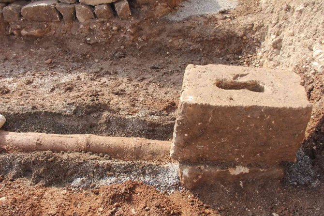 Perre’de Bin 600 Yıllık Yeraltı Su Sistemi Bulundu