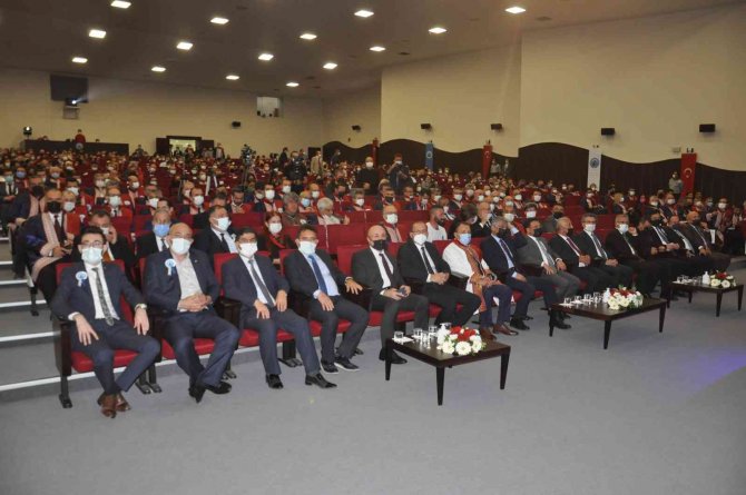 Alpaslan, Üniversitelerin Şehirler İçin Önemine Dikkat Çekerek: