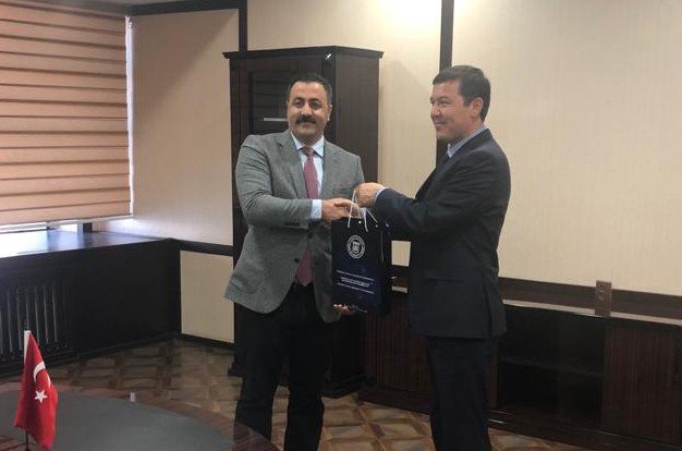 Alkü Rektörü Kalan, Özbekistan Büyükelçisi Olgan Bekar İle Bir Araya Geldi