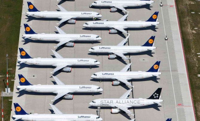 Alman Havayolu Şirketi Lufthansa, Salgının Başlamasından Bu Yana İlk Kez Kar Açıkladı