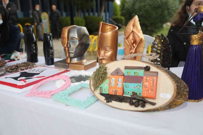 Atakum’da ‘Özel’ Sergi