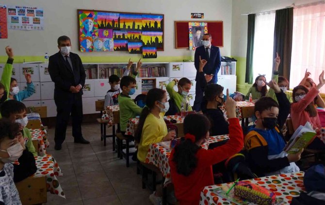 Kaymakam Özerdin Seyitonbaşı İ̇lkokulu Ziyareti