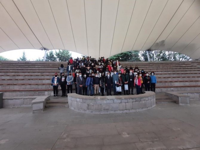 Lise Öğrencileri Ankara’yı Gezdi