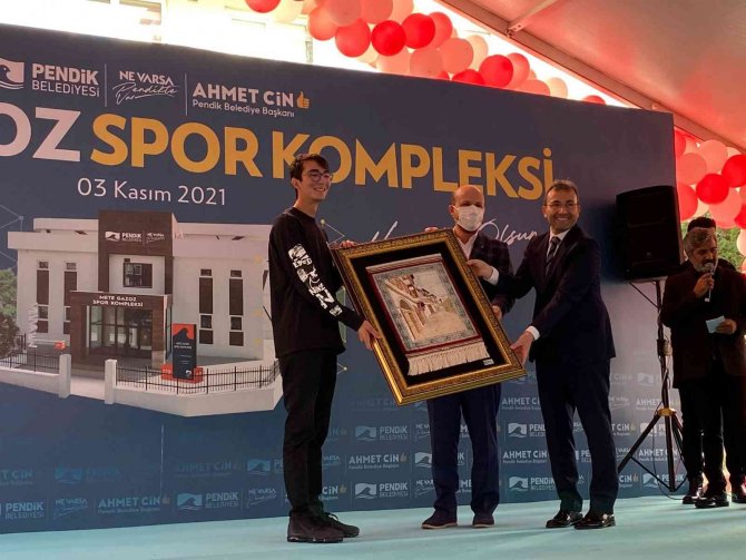 Pendik’te Mete Gazoz Spor Kompleksi Açıldı