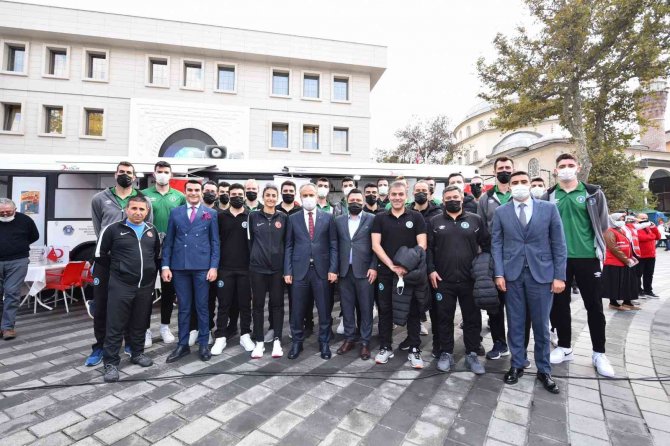 Büyükşehir’den Kızılay’a Anlamlı Bağış