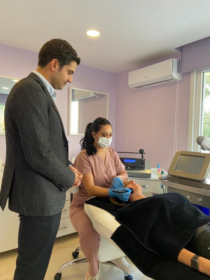 ’Cilt Ütüleme’ İle 10 Yaş Gençleşmek Mümkün