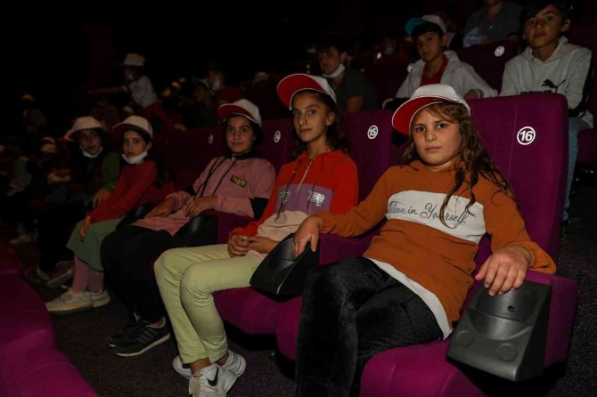 Diyarbakır’da 8 Bin Öğrenci İlk Defa Sinema İle Tanıştı