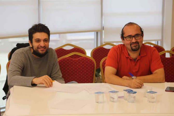 Efeler’in Tiyatro Atölyeleri İçin Yeteneklerini Sergilediler