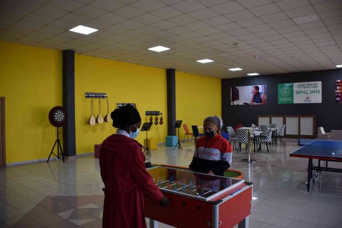 Elazığ’da Çeşitli Kurumlara Genç Ofisleri Açıldı