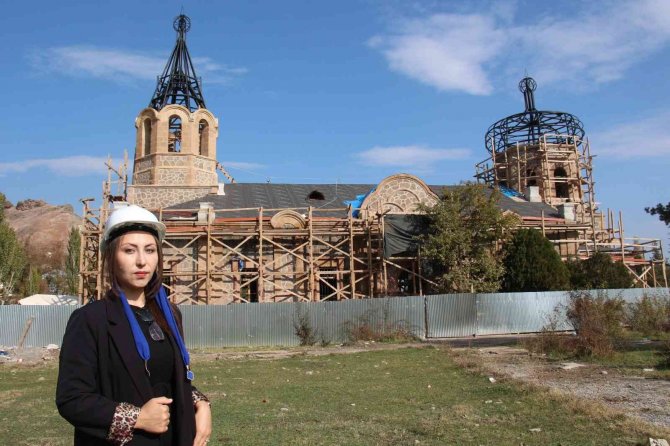Erzurum’da Bulunan Oltu Rus Kilisesi’nde Restorasyon Çalışmaları Devam Ediyor