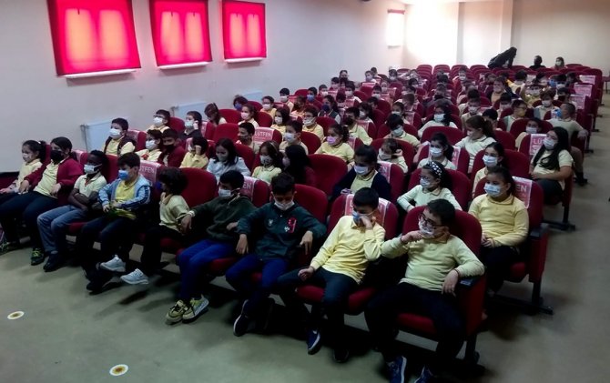 Öğrencilere İklim Bilinci Aşılanıyor