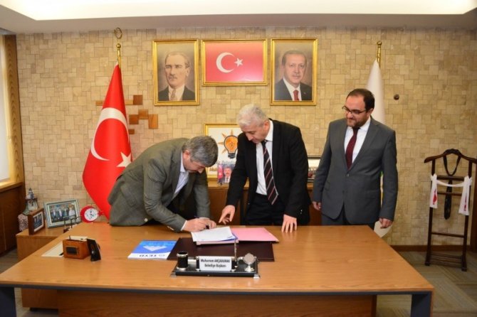 Gediz’de Belediye Ve Müftülük Arasında Arsa Takas Protokolü