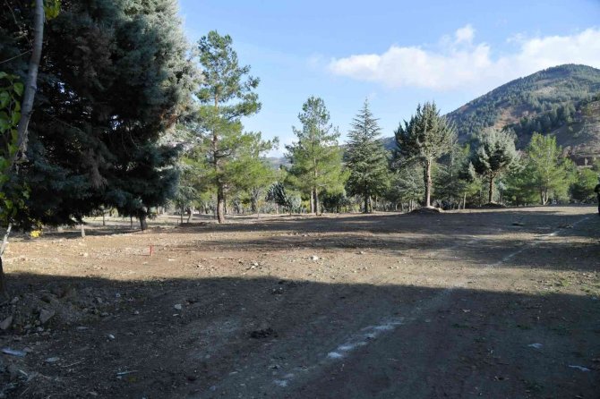 Isparta’da Halife Sultan Mezarlığına 8 Bin Kabirlik Yeni Alan Oluşturuluyor