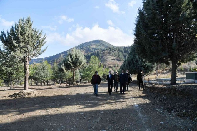 Isparta’da Halife Sultan Mezarlığına 8 Bin Kabirlik Yeni Alan Oluşturuluyor