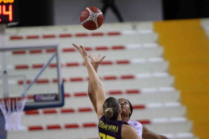 Çukurova Basketbol Avrupa’da 4’de 4 Yaptı