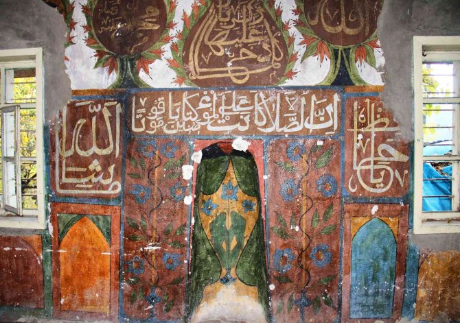 100 Yıllık Ahşap Minareler Zamana Direniyor