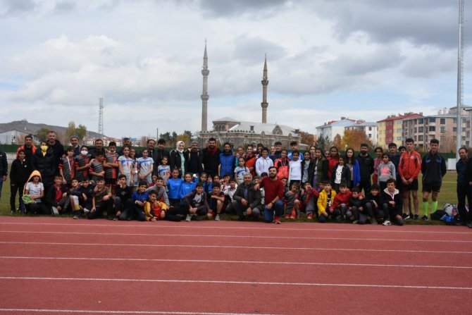 Kars’ta Atatürk’ü Anma Koşusu Yapıldı