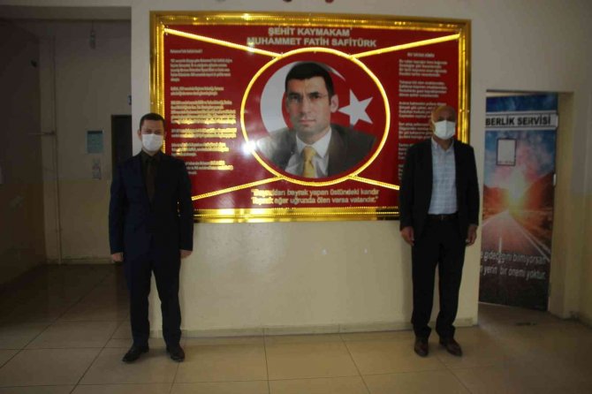 Malazgirt Kaymakamlığından Öğrencilere Kaynak Kitap Desteği