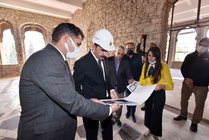 Başkan Altay Büyükşehir Belediyesi Taş Binayı Tanıttı