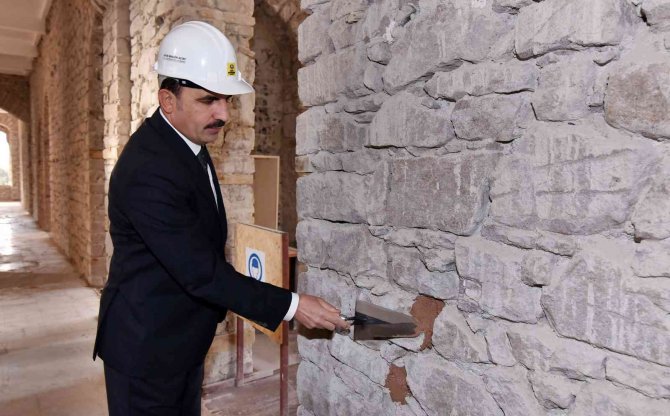 Başkan Altay Büyükşehir Belediyesi Taş Binayı Tanıttı